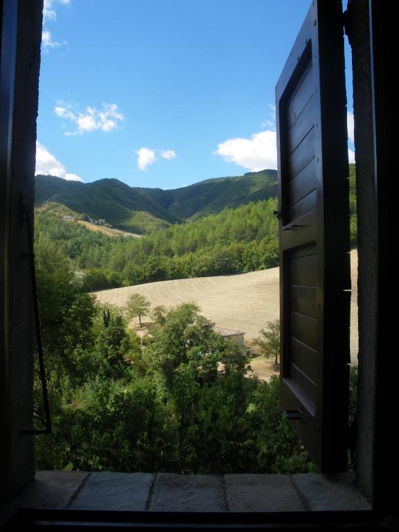 Agriturismo Orsaiola أوربانيا الغرفة الصورة